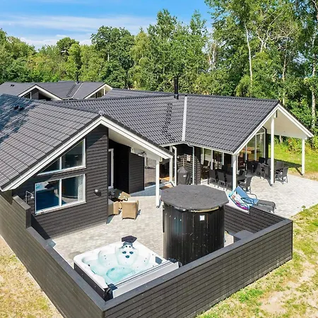 5 Star In Vaeggerlose * Boto By
